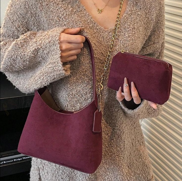 Bucket Bag رنگ زرشکی مات و چرم PU